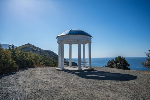 Смотровая площадка весной в сукко