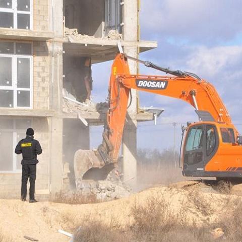 В Анапе сносят пятиэтажки