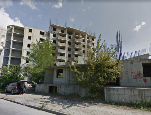 Власти Анапы требуют снести долгострой на Парковой за счёт дольщиков