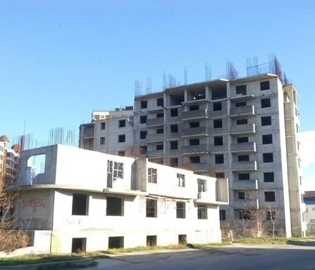 Мэр Анапы встретился с дольщиками долгостроя на Парковой