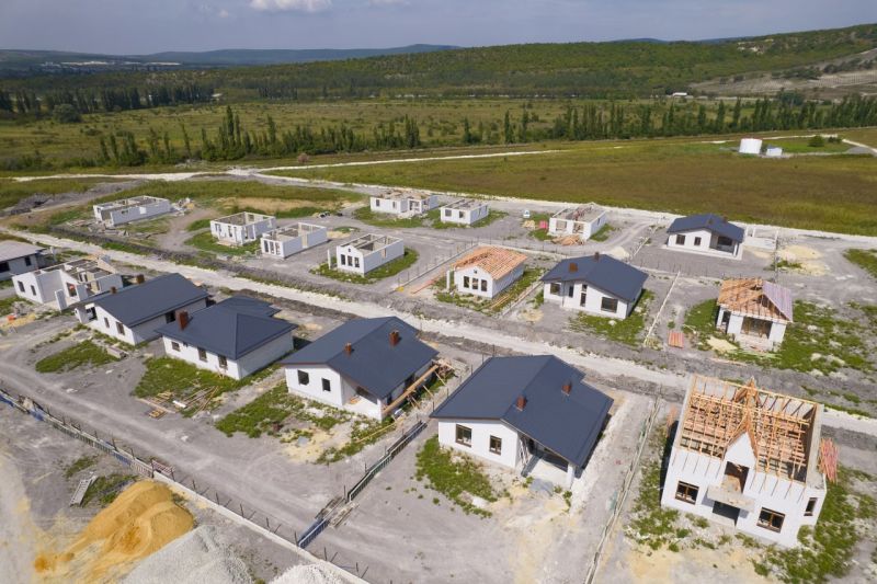 Путин поручил ускорить внедрение эскроу-счётов для ИЖС